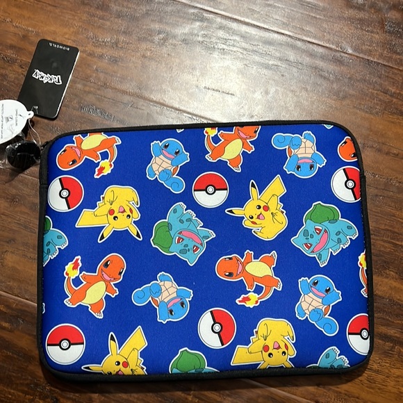 Pokemon starters laptop case - Picture 2 of 3